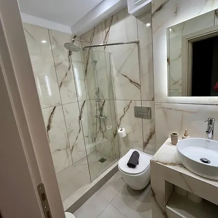 Mountain Retreat I - *